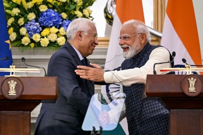 El Primer Ministro de la India Narendra Modi y el presidente del Consejo Europeo, Antonio Costa