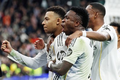 Mbappe le dió la victoria al Madrid en el último minuto.