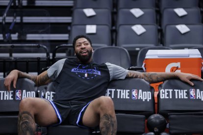 Ala-pívot de los Dallas Mavericks, Anthony Davis