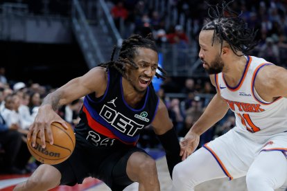 El escolta de los Detroit Pistons Daniss Jenkins