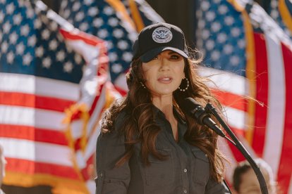 Kristi Noem en Arizona/ Olivier Touron