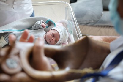 Recién nacido-Imagen de Archivo