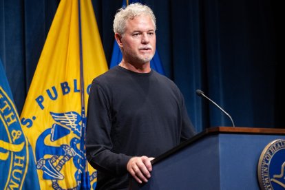 El actor estadounidense Eric Dane habla sobre su diagnóstico de ELA durante una rueda de prensa para debatir sobre el seguro médico en la sede del Departamento de Salud y Servicios Humanos en Washington D. C., el 23 de junio de 2025.
Dane, que llevaba tiempo luchando contra la esclerosis lateral amiotrófica (ELA), también conocida como enfermedad de Lou Gehrig, falleció a los 53 años el 19 de febrero.