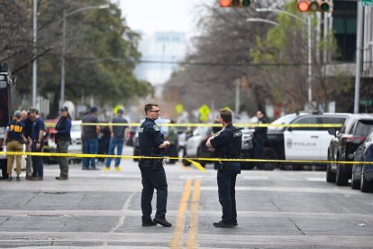 El APD y el FBI investigan un tiroteo en Buford’s, en la 6th Street.
