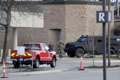 Law enforcement remain on site at the Temple Israel synagogue in Michigan