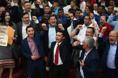 El Congreso de Honduras en plena protesta