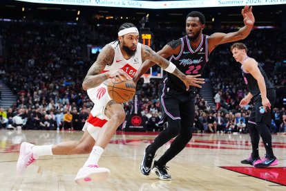 Brandon Ingram, jugador de los Toronto Raptors, contra los Miami Heat. Abril de 2026