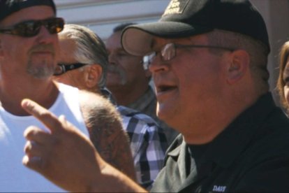 STORAGE WARS, (from left):  Darrell Sheets, Dave Hester, (Season 2), 2010-