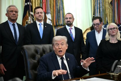 Donald Trump en el Salón Oval/ Brendan Smialowski