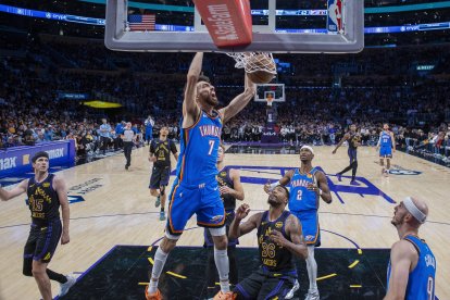 Imagen del cuarto juego entre los Thunder y los Lakers. Mayo de 2026
