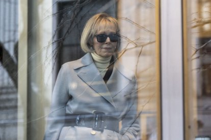 Former magazine columnist E. Jean Carroll arrives at Manhattan federal court in New York