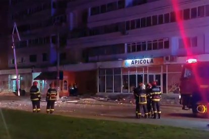 Lugar del impacto de un dron en la ciudad de Galati, en el este de Rumanía.