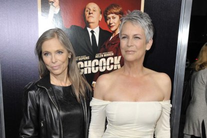 Jamie Lee Curtis y Kelly Curtis a su llegada al estreno de HITCHCOCK
