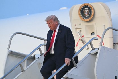 Donald Trump en el aeropuerto Morristown Airport, de Nueva Jersey/ Saul Loeb