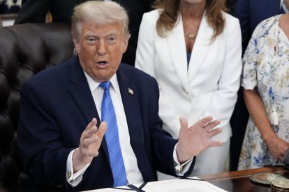 Donald Trump en el Salón Oval/ Ken Cedeno