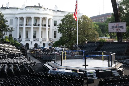 Octágono de la UFC en la Casa Blanca/ Saul Loeb