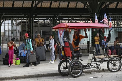La crisis del transporte en Cuba mantiene a la isla paralizada (Archivo)