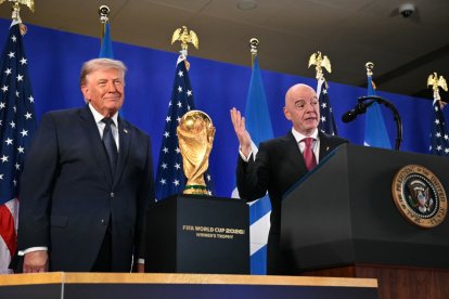 Donald Trump y Gianni Infantino en una conferencia de prensa este viernes