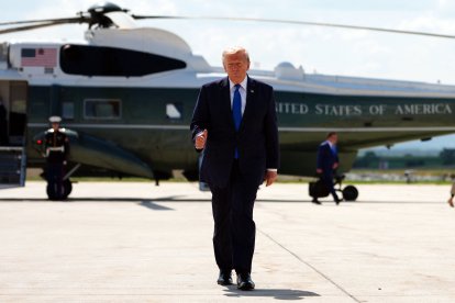 El presidente Donald Trump antes de partir del Hagerstown Regional Airport en Washington County, Maryland, este 31 de julio.