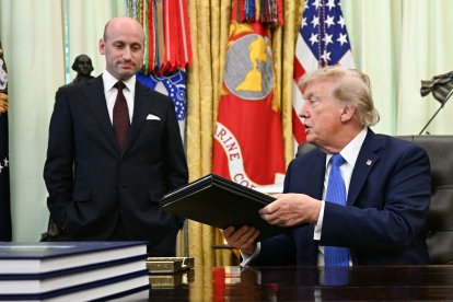 Donald Trump en el Salón Oval/ Jim Watson