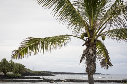 Nubes en el horizonte antes de la llegada del huracán Lane a Miloli'i, Hawái, en 2018