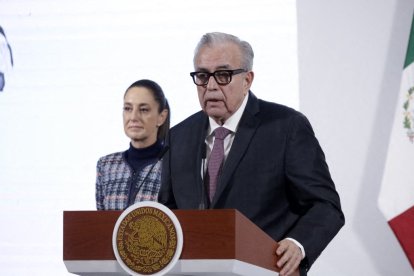 Rubén Muñoz Rocha en una imagen de archivo junto a la presidente Claudia Sheinbaum