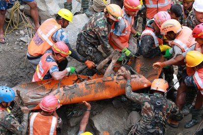 Imagen de uno de los rescatados en Nepal