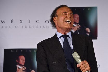 (Archivo) Cantante español Julio Iglesias