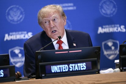 Donald Trump durante una reunión del Escudo de las Américas/ Brendan Smialowski