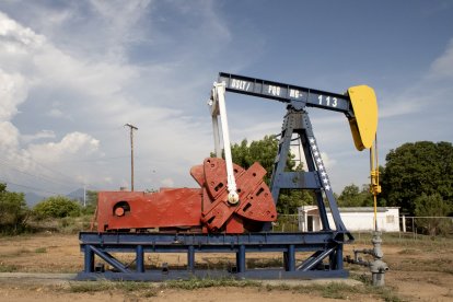 Bomba de petróleo en El Progreso, estado de Zulia, Venezuela/ Margioni BERMÚDEZ