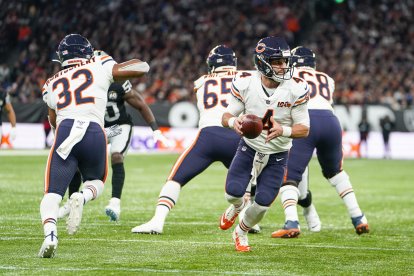 Chase Daniel (quarterback) de los Chicago Bears en acción durante la NFL International Series, un partido de fútbol americano entre los Chicago Bears y los Oakland Raiders celebrado el 6 de octubre de 2019 en el Tottenham Hotspur Stadium de Londres, Inglaterra