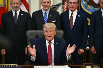 Donald Trump en el Salón Oval/ Kent Nishimura