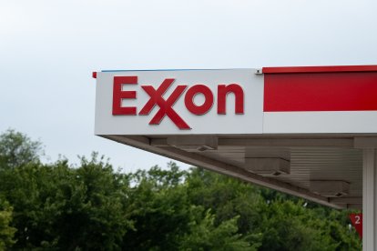 Una estación de combustible de Exxon en Chicago.