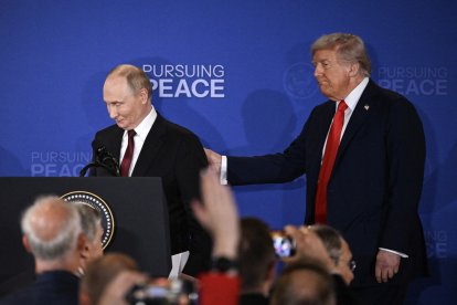 Los presidentes Donald Trump y Vladimir Putin en una imagen de archivo