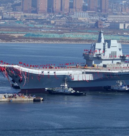 Un astillero en el astillero de Dalian, China