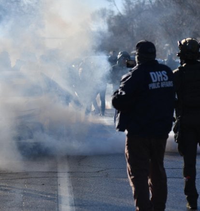 Agentes del ICE y el DHS durante un operativo de inmigración (Archivo)