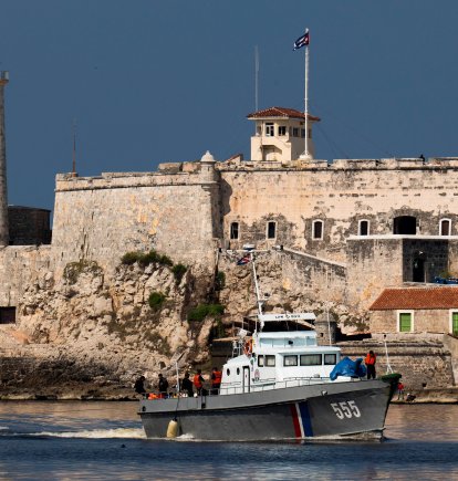 Lancha de tropas guardacostas en La Habana (Archivo)