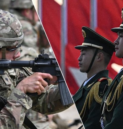 Un soldado estadounidense, en un entrenamiento. Dos soldados chinos, en un desfile