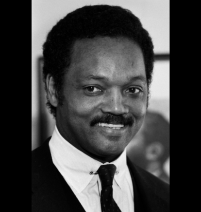 Fotografía del activista por los derechos civiles y candidato presidencial estadounidense Jesse Jackson durante su visita a Bonn el 9 de mayo de 1985