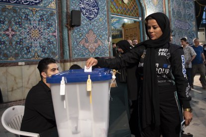 Centro de votación en Teherán