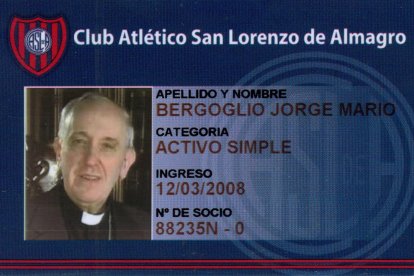 Jorge Mario Bergoglio's San Lorenzo membership card.