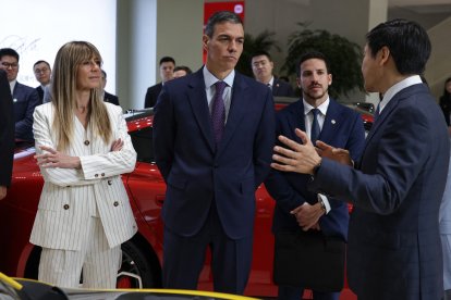 Begoña Gómez and Pedro Sánchez during a trip to China. April 2026