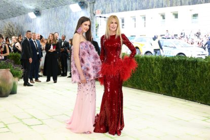 American model Sunday Rose Kidman Urban and Australian-American actress Nicole Kidman.