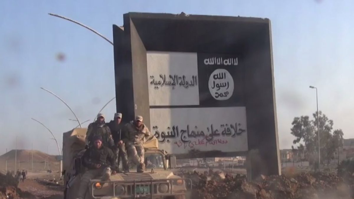 Un grupo de soldados del ISIS en Mosul (Irak).