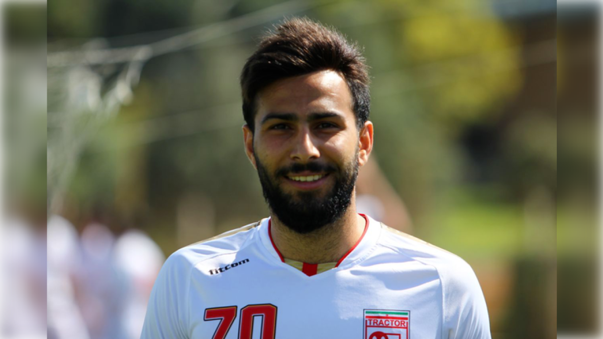 Amir Nasr-Azadani, el futbolista iraní acusado.