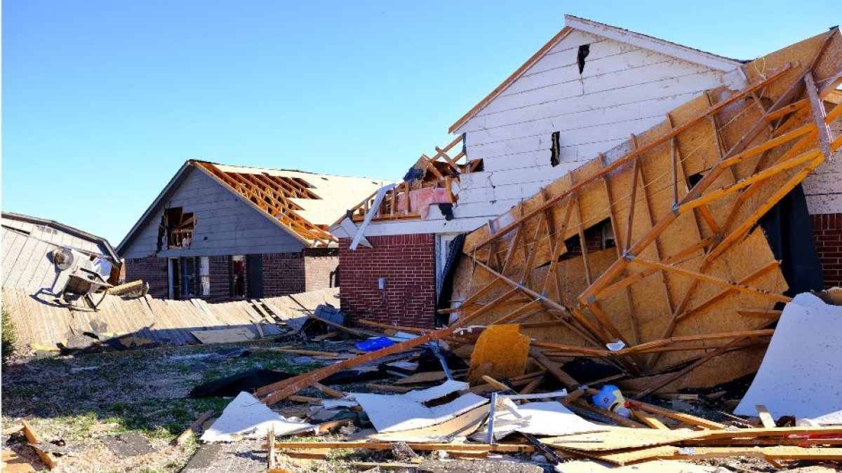 Destrozos provocados por un tornado en Oklahoma durante las tormentas de esta semana.