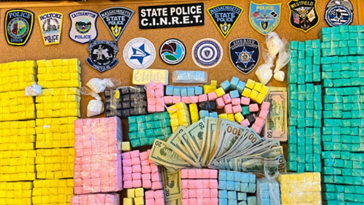 Gran alijo de fentanilo y cocaína incautado por la policía de Massachusets