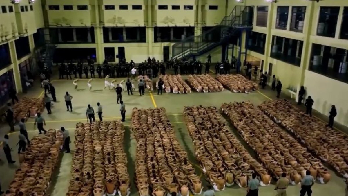 El CECOT, la nueva prisión de máxima seguridad en El Salvador. Es el centro penal más grande de América (imagen de archivo).