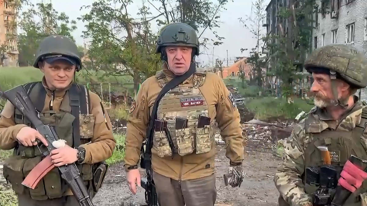 Wagner Group founder Yevgeny Prigozhin addresses his units withdrawing from Bakhmut, the city captured from the Ukrainian Armed Forces.