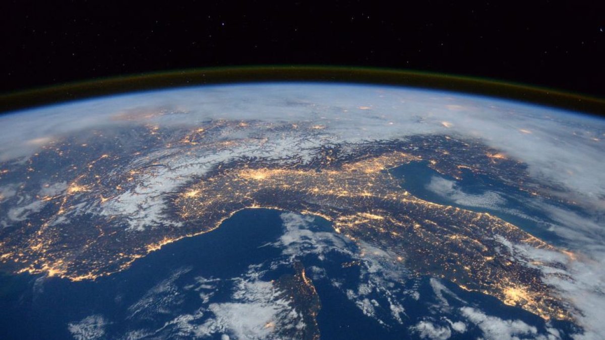 Vista de La Tierra desde el espacio. Imagen de archivo.